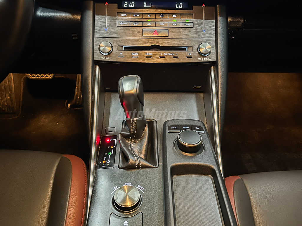 LEXUS IS 300 2021 BLINDAJE 3+ full