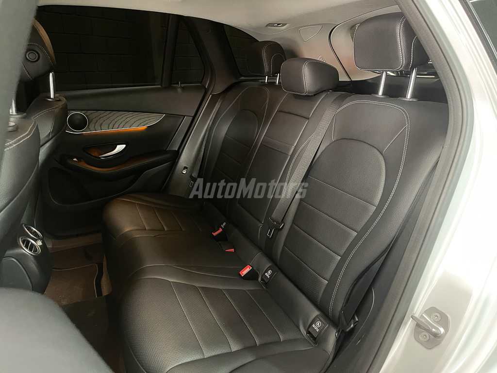 MERCEDES-BENZ GLC 250 4MATIC 2018 full