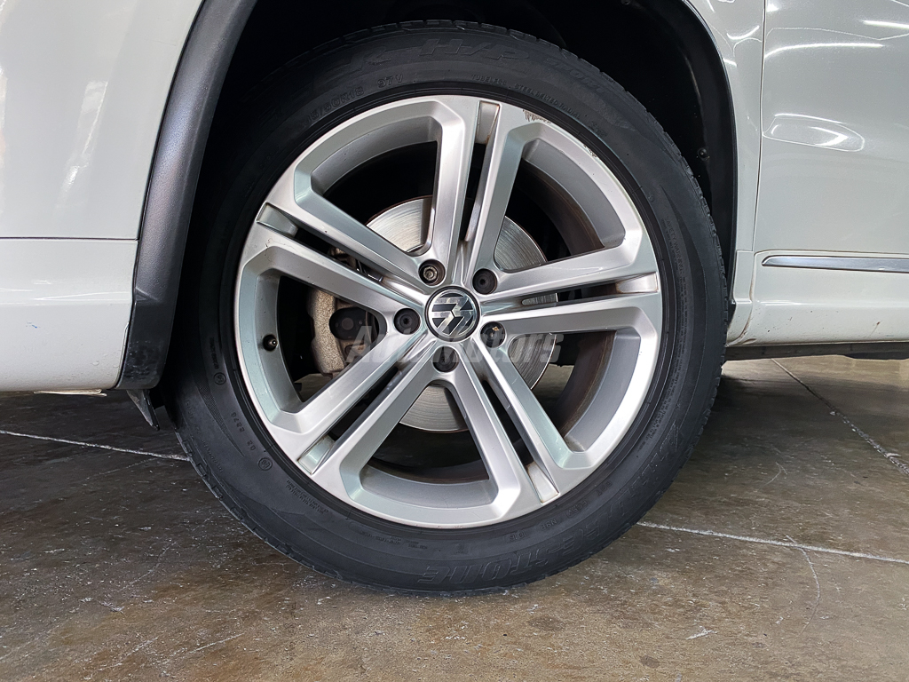 VOLKSWAGEN TIGUAN TDI 2016 full