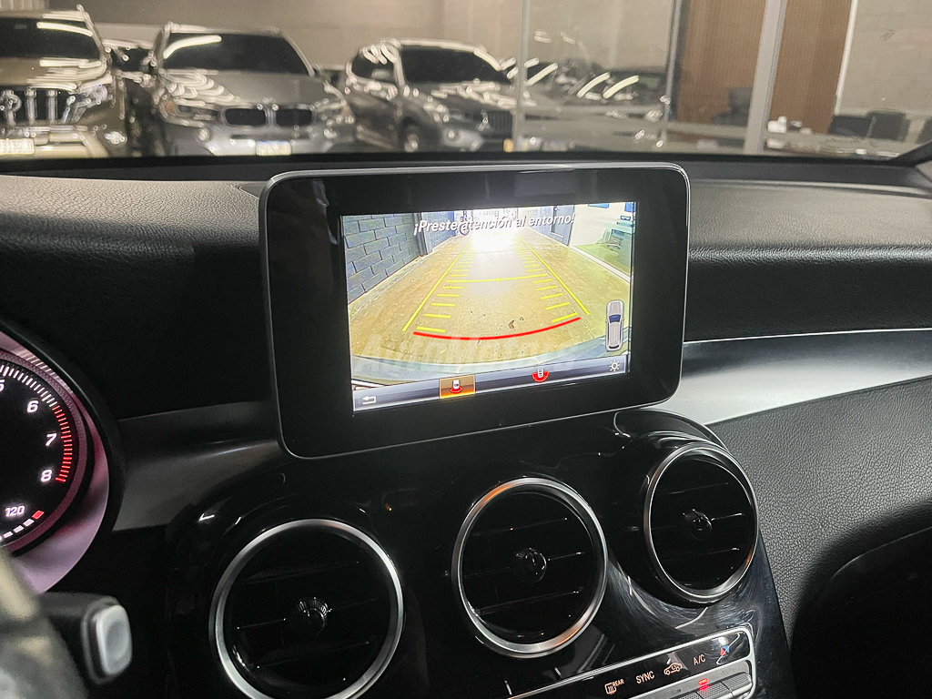 MERCEDES BENZ GLC 250 4MATIC 2016 full