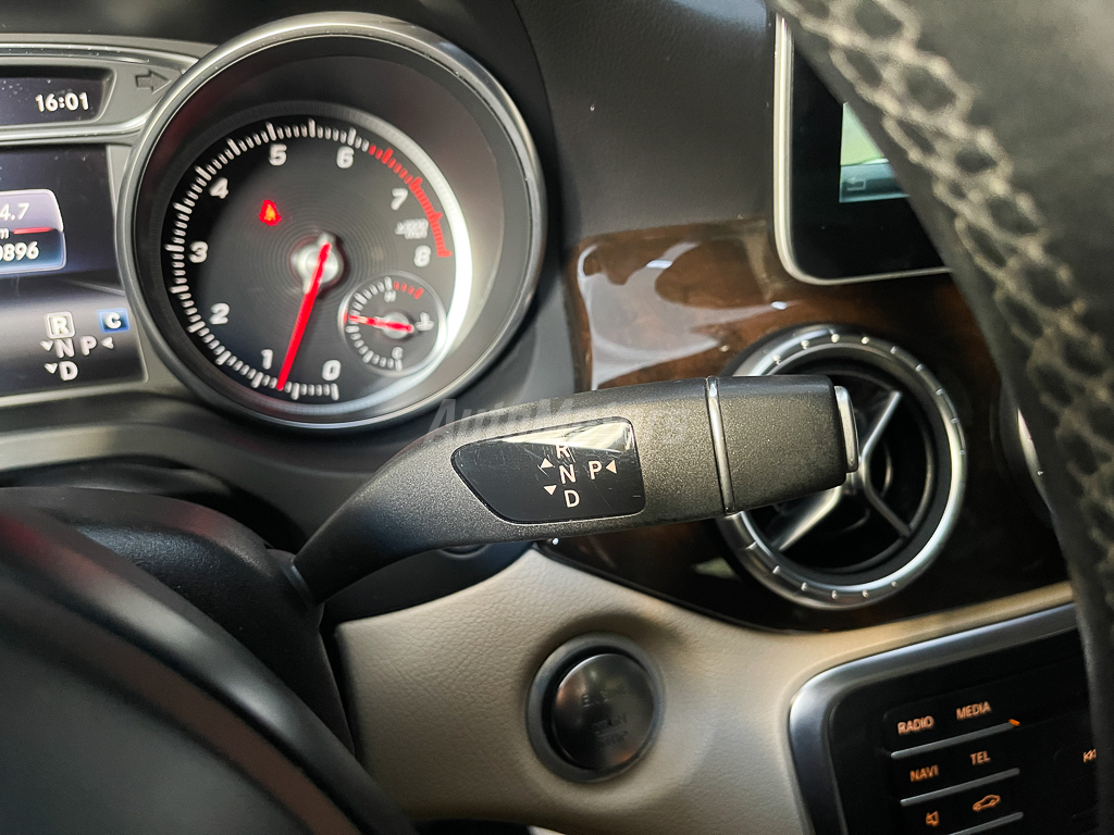 MERCEDES BENZ CLA 250 AMG 2018 full