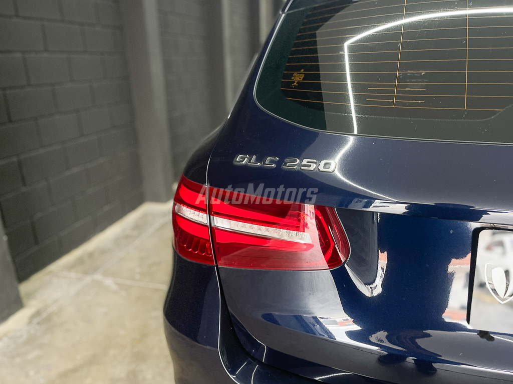 MERCEDES-BENZ GLC 250 4MATIC 2018 full