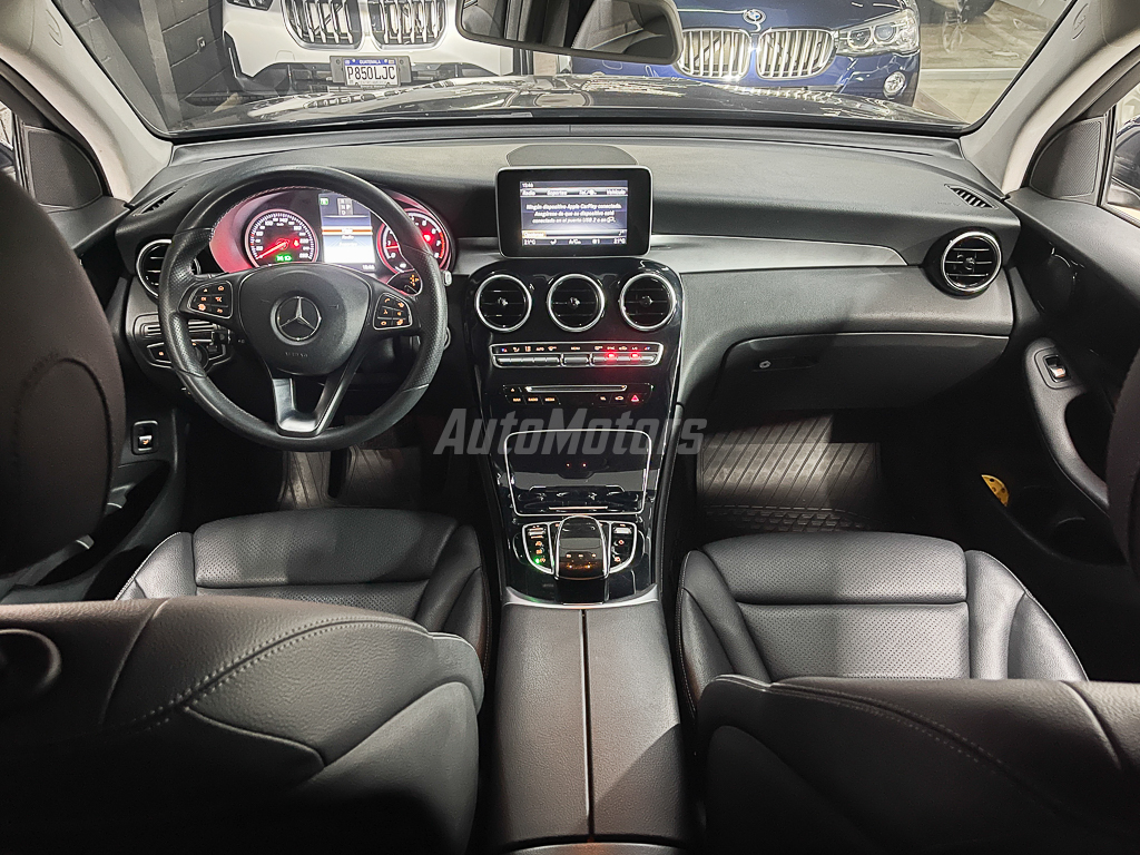 MERCEDES-BENZ GLC 250 4MATIC 2018 full