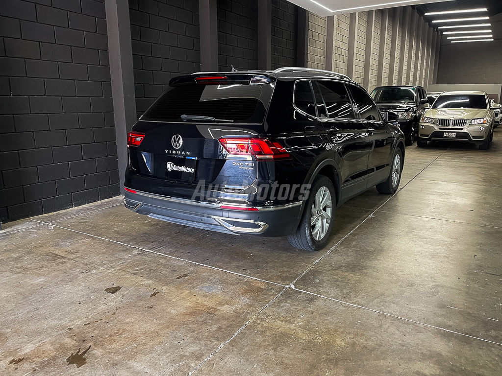 VOLKSWAGEN TIGUAN 4MOTION 2022 full