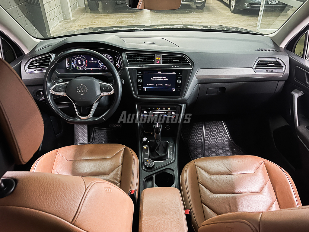 VOLKSWAGEN TIGUAN 4MOTION 2022 full