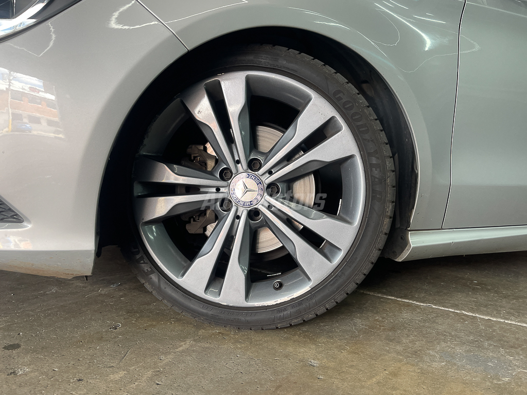 MERCEDES BENZ CLA 200 2015 full