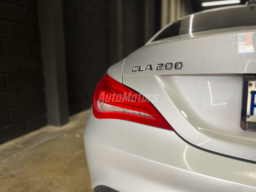 MERCEDES BENZ CLA 200 2015 full