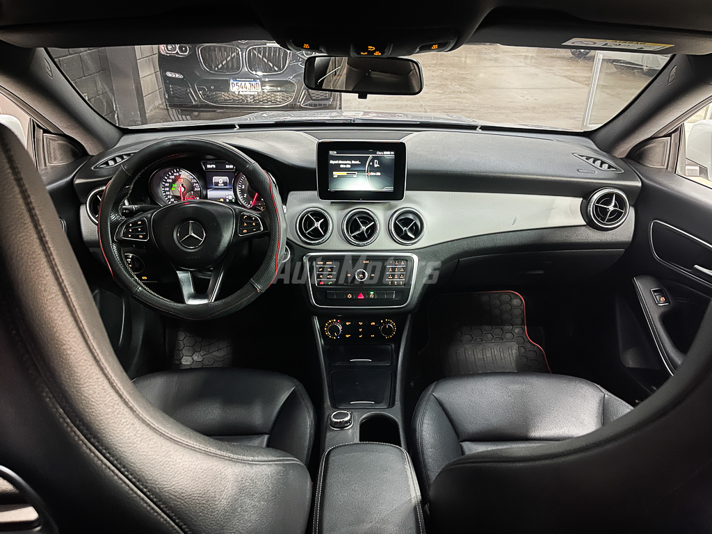 MERCEDES BENZ CLA 200 2015 full