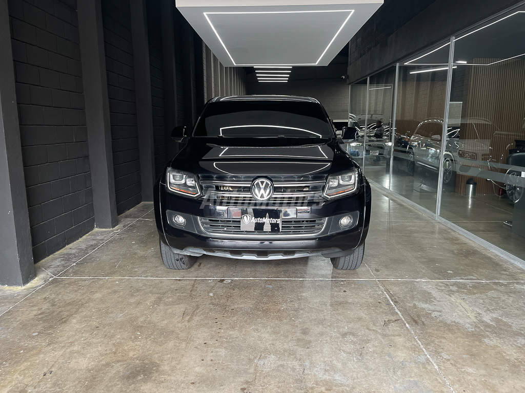 VOLKSWAGEN AMAROK 2017 full