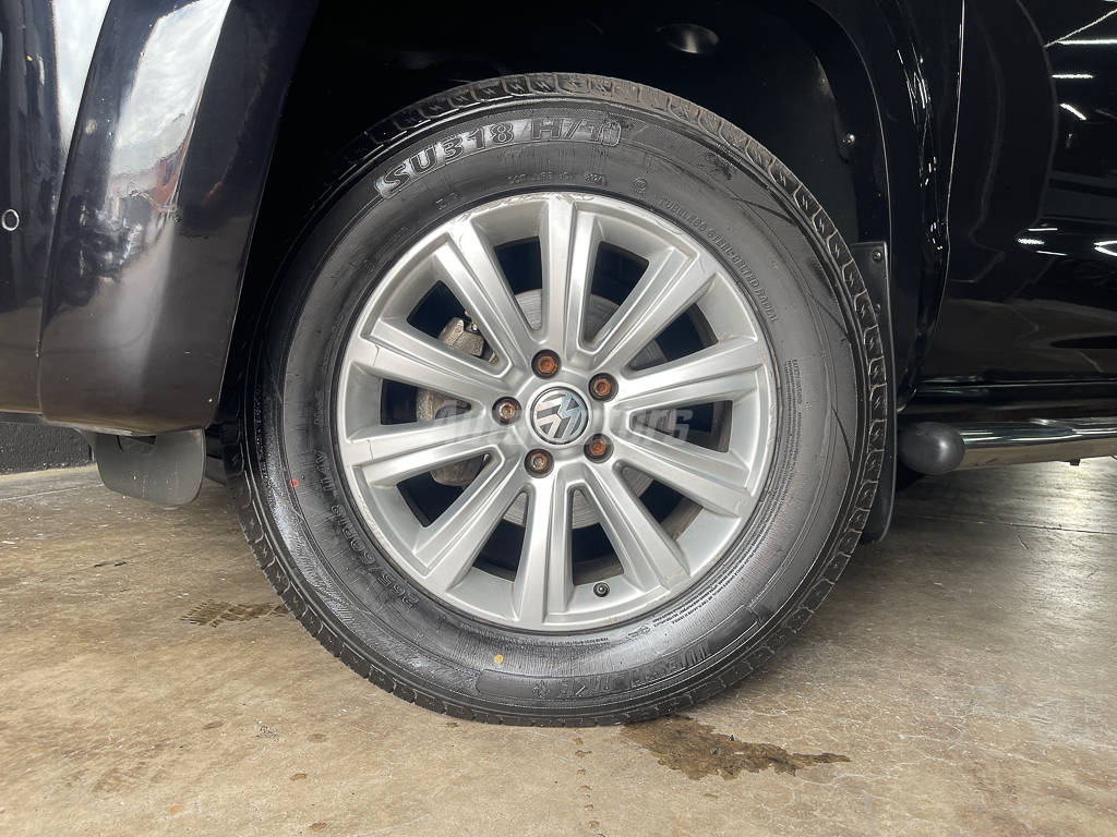 VOLKSWAGEN AMAROK 2017 full