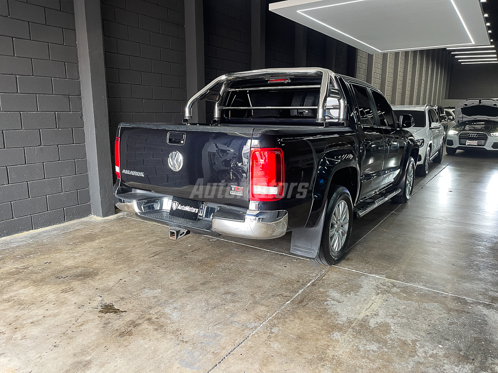 VOLKSWAGEN AMAROK 2017 full