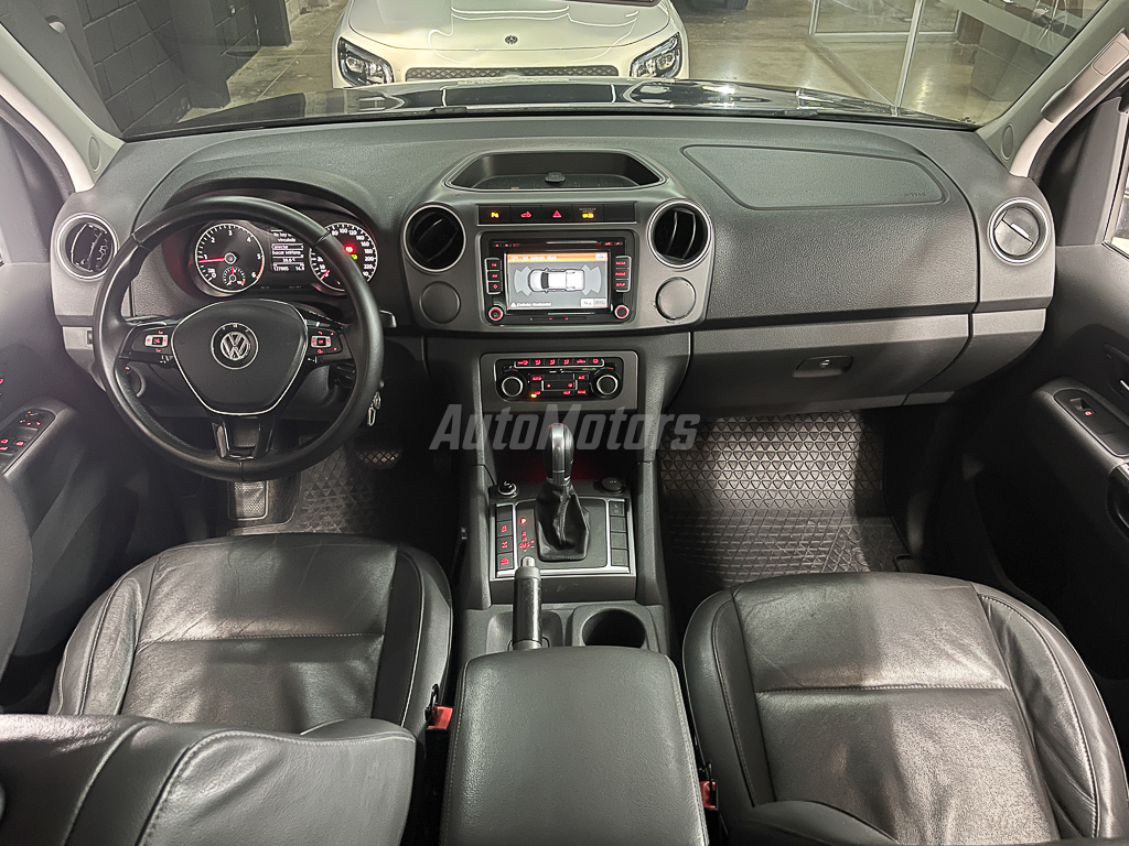 VOLKSWAGEN AMAROK 2017 full