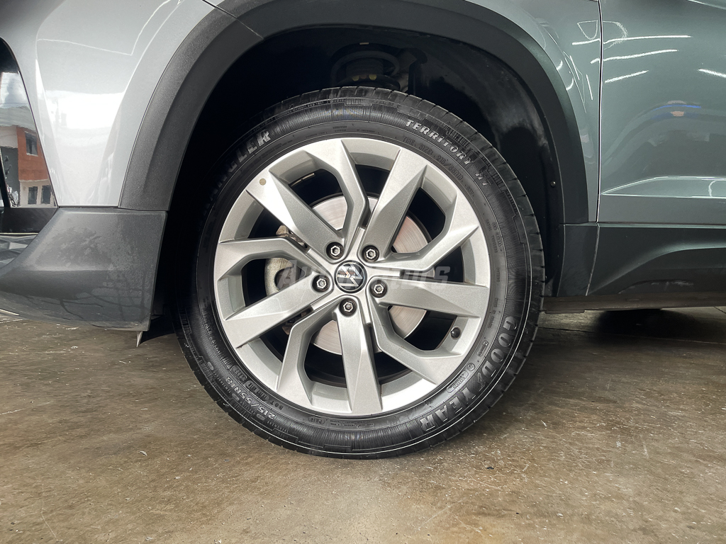 VOLKSWAGEN TAOS 250 TSI COMFORTLINE 2023 full