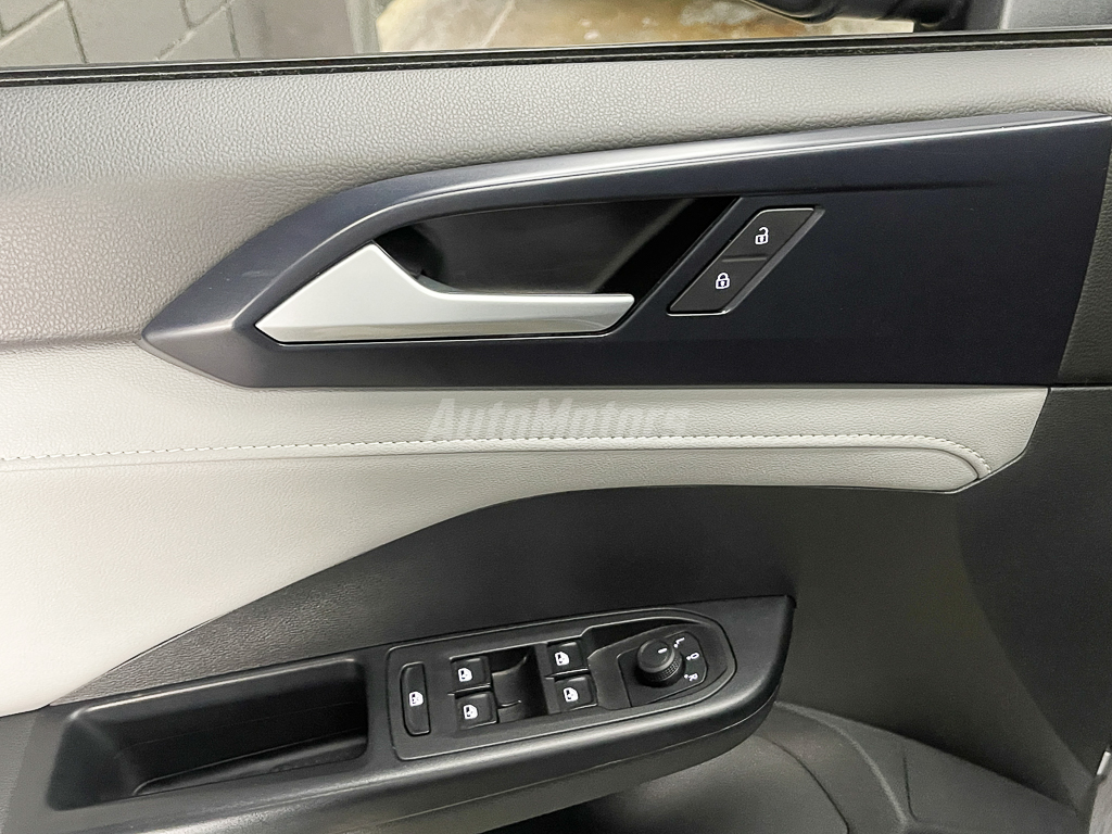 VOLKSWAGEN TAOS 250 TSI COMFORTLINE 2023 full