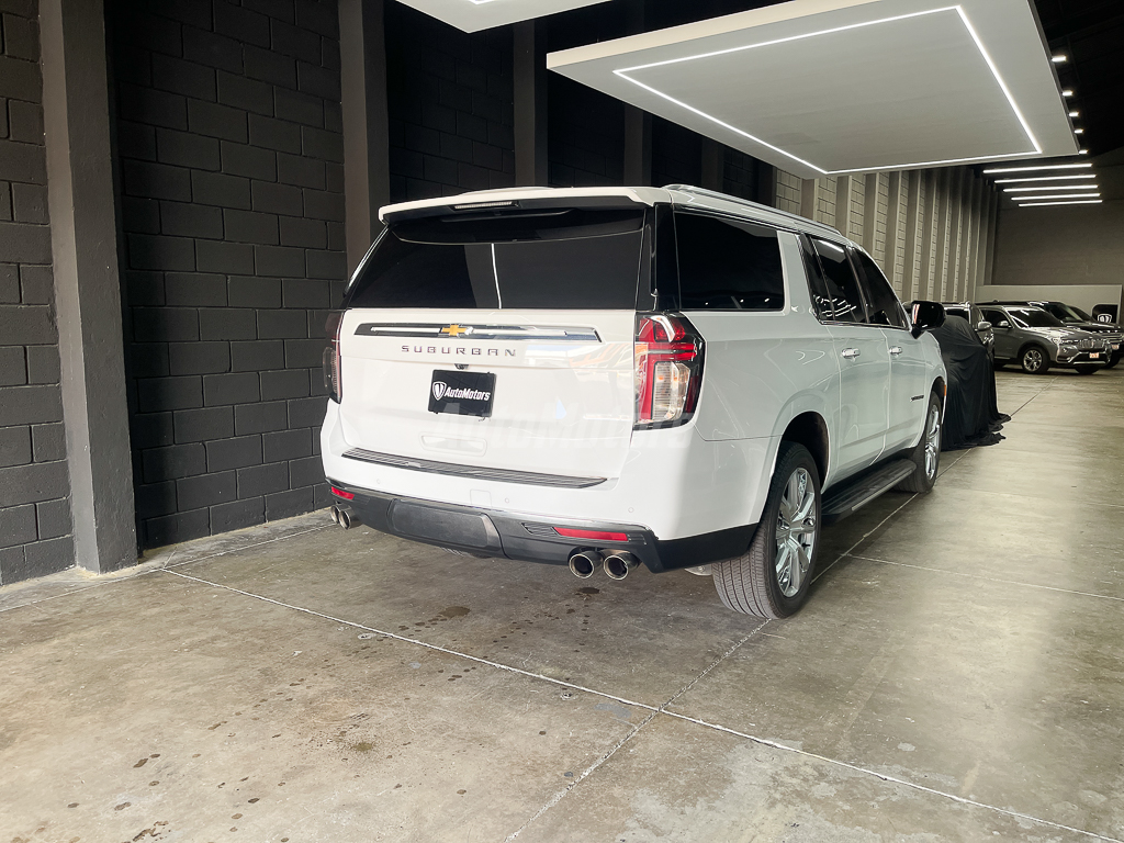 CHEVROLET SUBURBAN PREMIER 2023 full