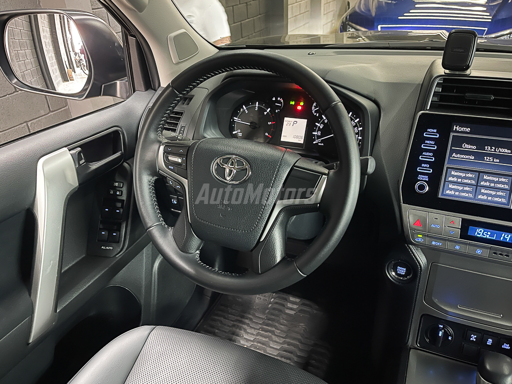 TOYOTA LAND CRUISER PRADO TXL FACELIFT VX DIESEL 2024 full