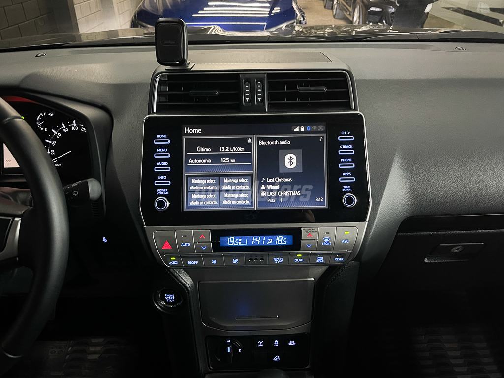 TOYOTA LAND CRUISER PRADO TXL FACELIFT VX DIESEL 2024 full