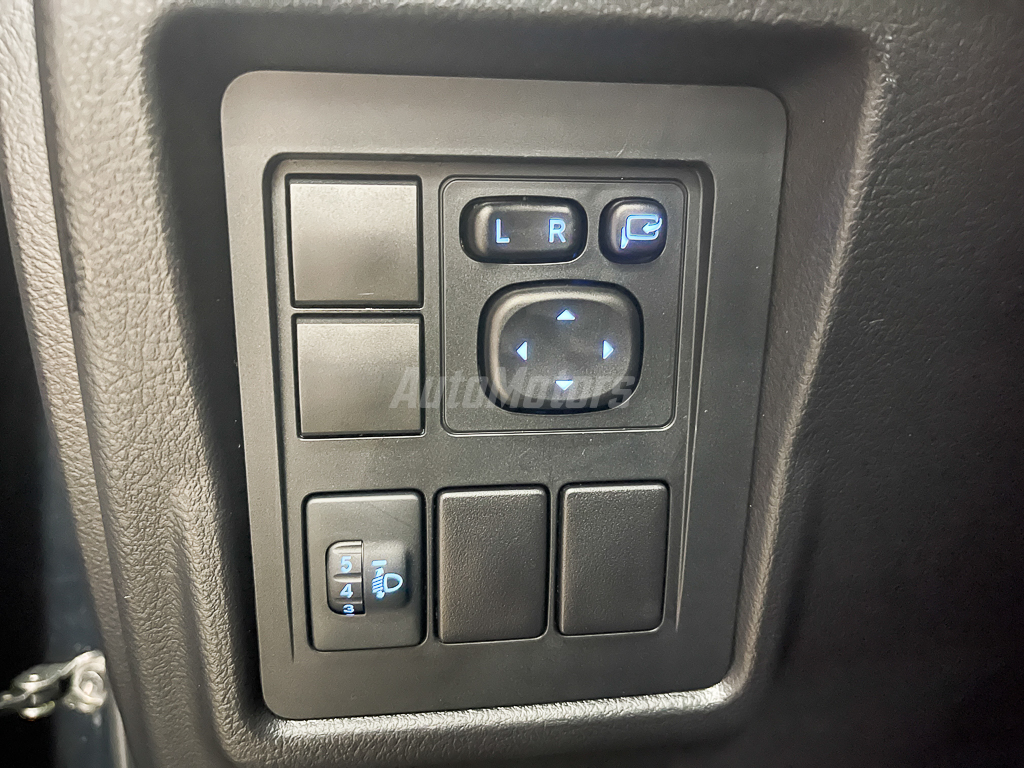 TOYOTA LAND CRUISER PRADO TXL FACELIFT VX DIESEL 2024 full